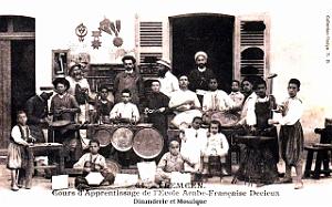 1672- Tlemcen - Cours d'appprentissage Dinanderie et Mosaique